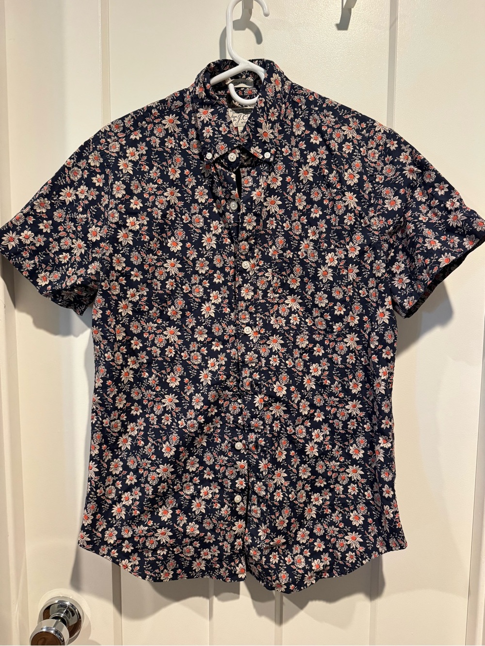 J Crew Navy Floral Short-Sleeve Button-Up Shirt. Size S